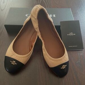 COACH FG2542 Bonnie Leather Cap Toe Flat Ballet Shoes Size 8B